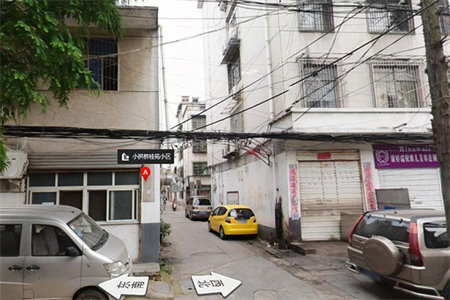 密州繁华小区3室2厅1卫100m2精装修